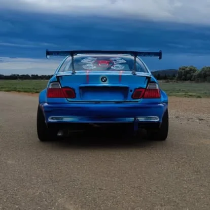 BMW E46 vue de l'arrière avec aileron